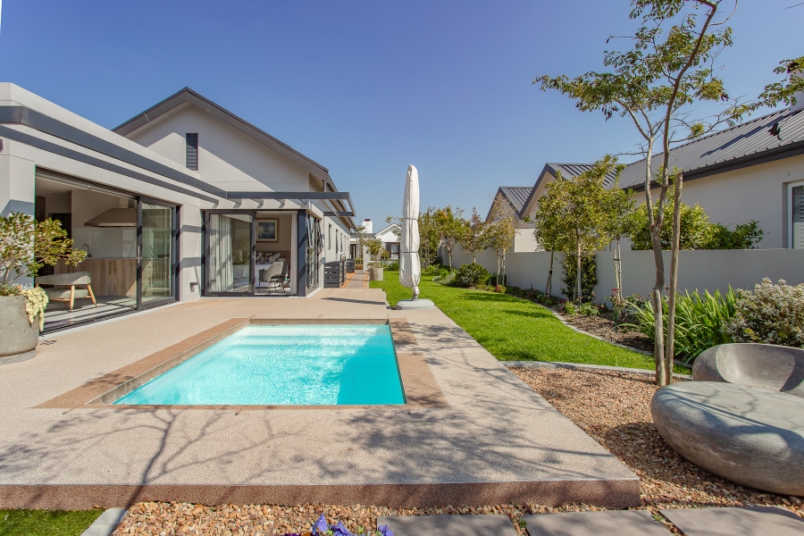 4 Bedroom Property for Sale in Val De Vie Estate Western Cape